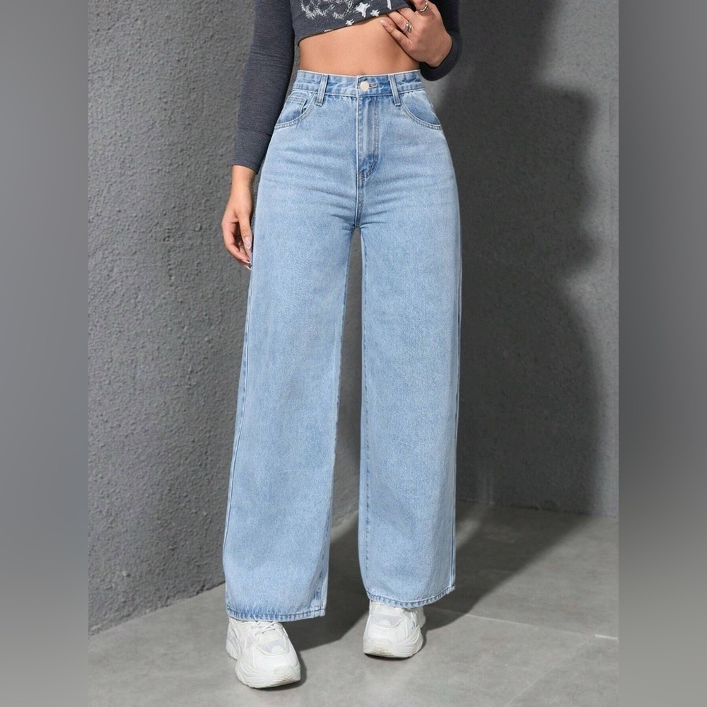 High-Waisted Wide Leg Jeans - Picture 6 of 11